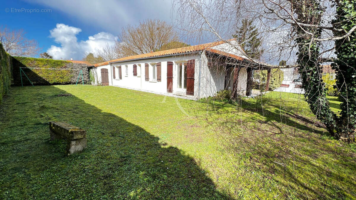 Maison à SAINT-SULPICE-DE-ROYAN