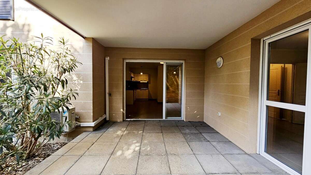 Appartement à LE CANNET