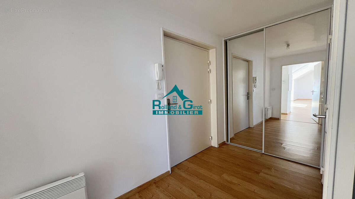 Appartement Acigne 2 pièce(s) 59m² - photo 3