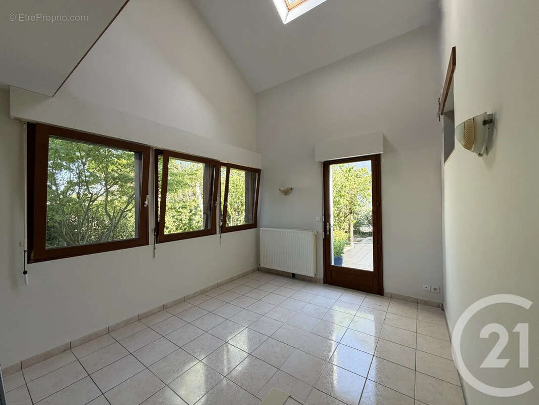 Maison 95 m² à Chateaudun  - photo 3