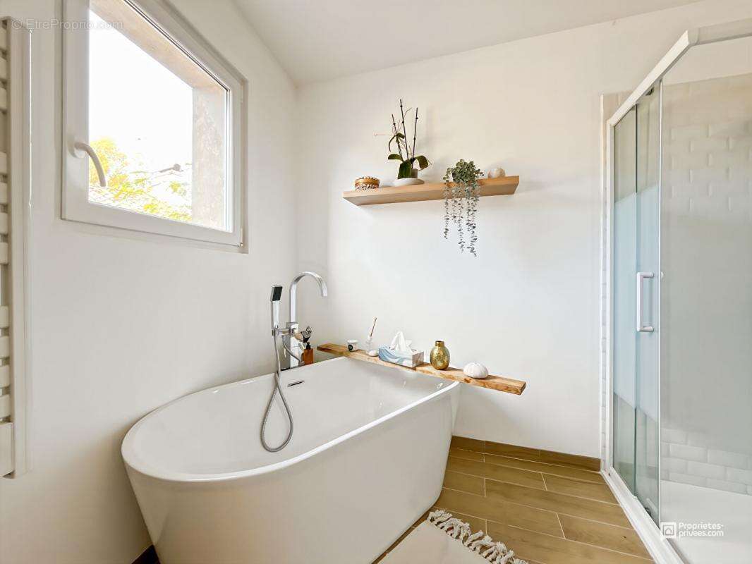 Maison à SAINT-SULPICE-ET-CAMEYRAC