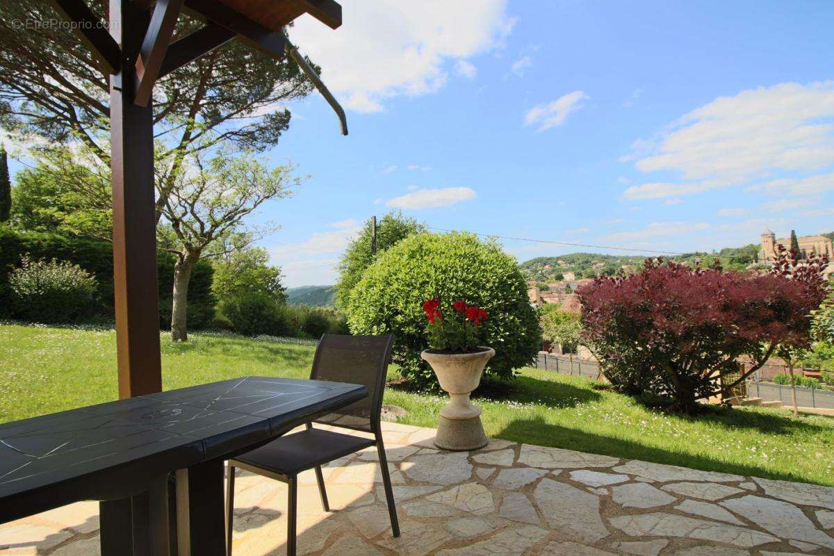 Maison à PUY-L&#039;EVEQUE