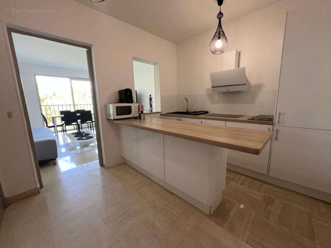 Appartement à ROQUEBRUNE-CAP-MARTIN