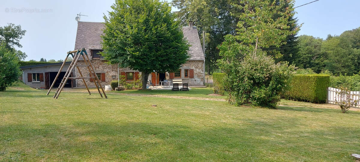 Belle maison Auvergnate de 143 m2 spacieuse et familiale - photo 2