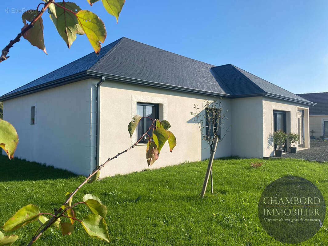 Maison à CONTRES