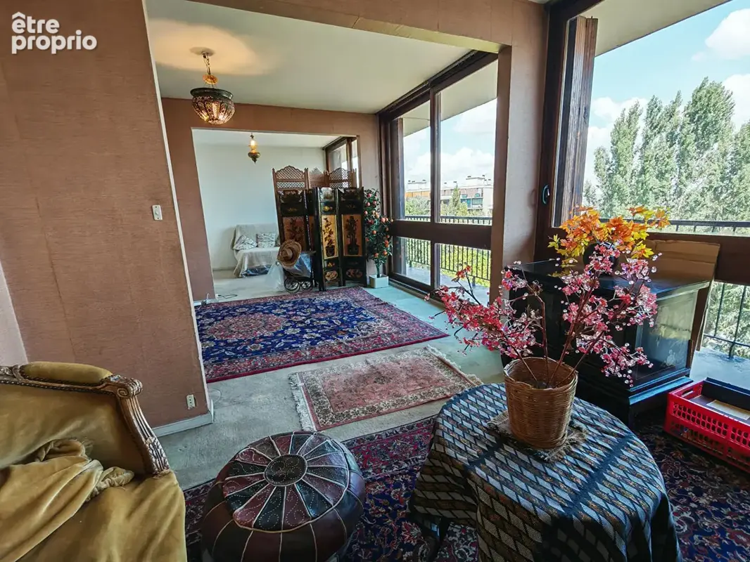 Photo Appartement à Fontenay-Le-Fleury au prix de 179 000€