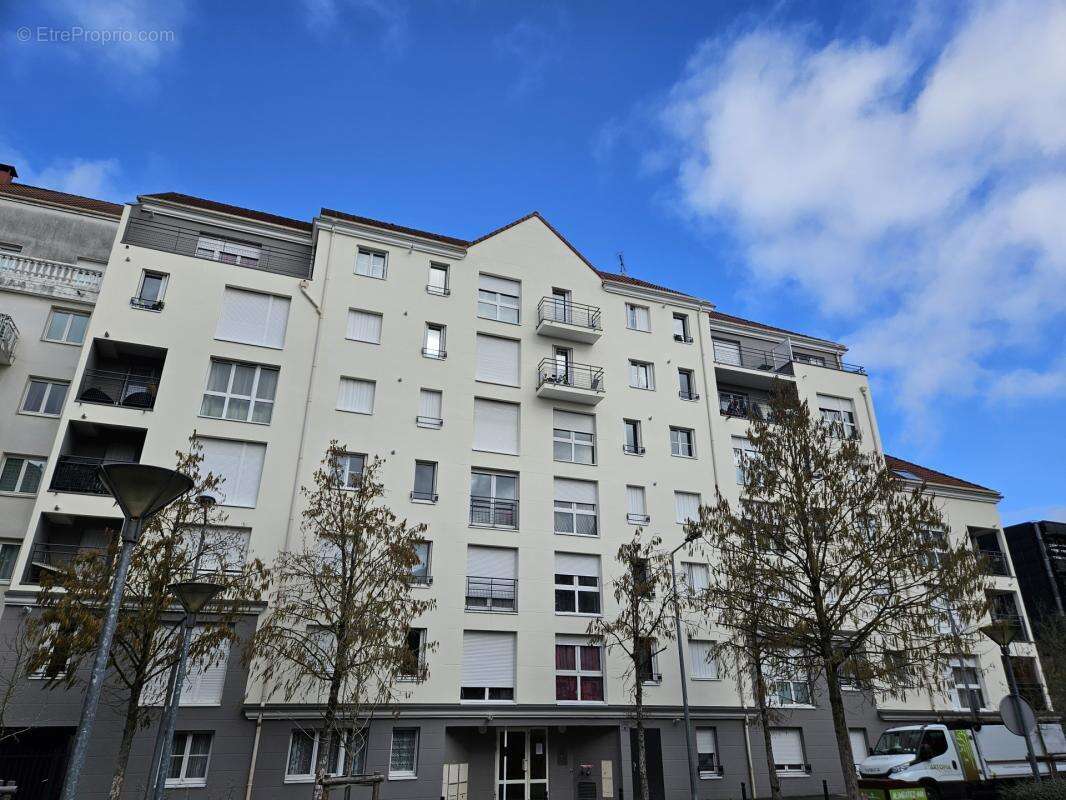 Appartement à MELUN