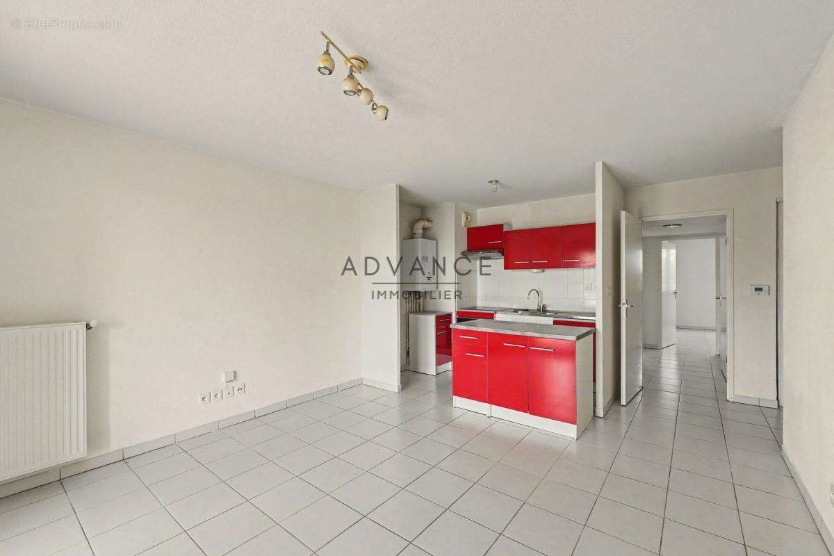 EXCLUSIVITÉ - Appartement T3 Avec place sous sol - photo 5