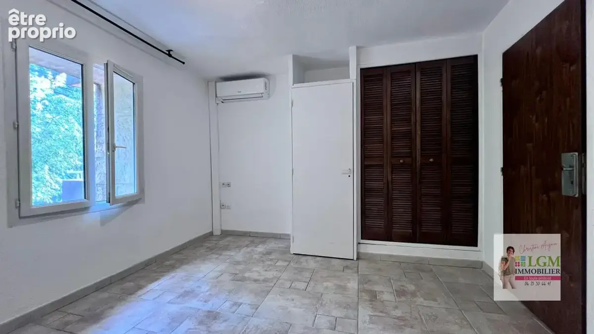 Appartement T3 rénové avec terrasse, piscine et parking – Corbes - photo 8