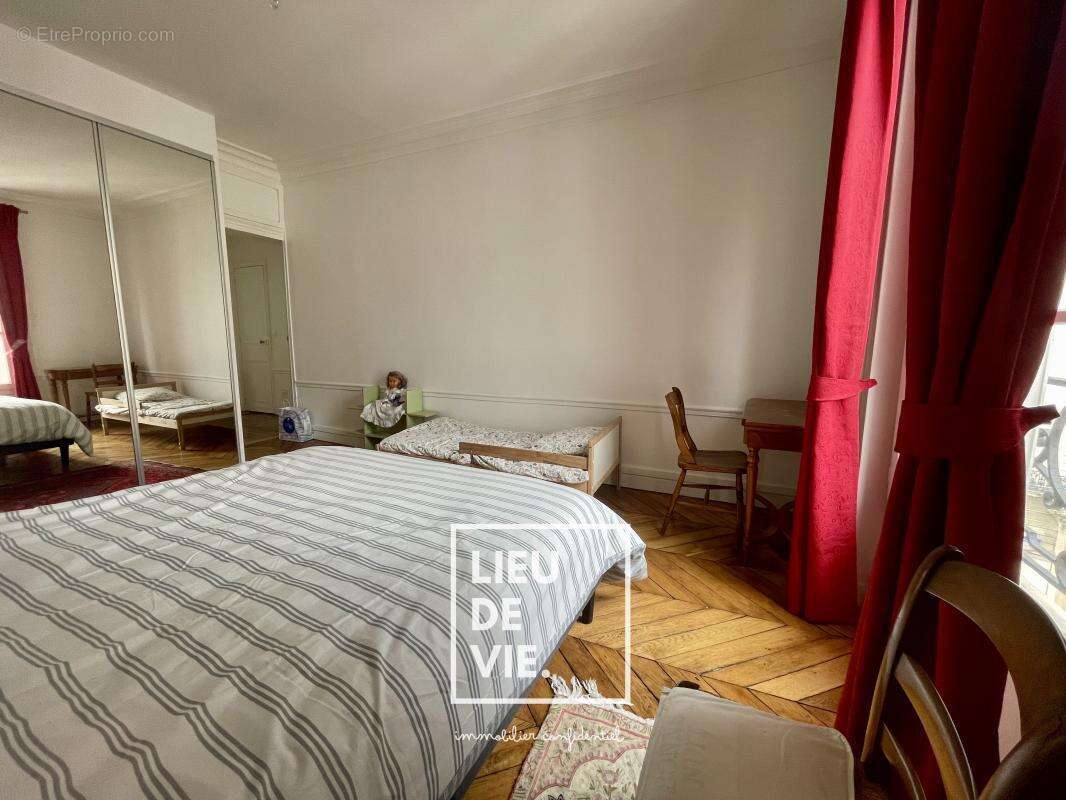 Appartement à PARIS-15E