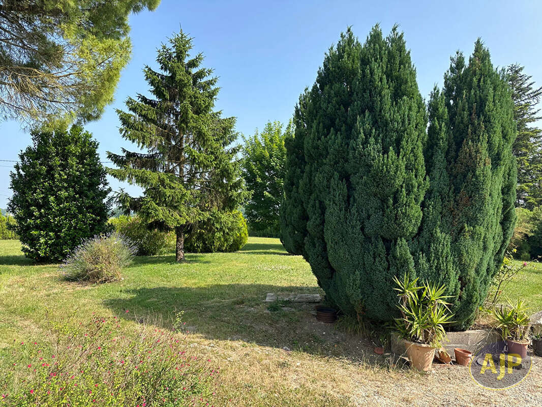 Maison à CHADENAC