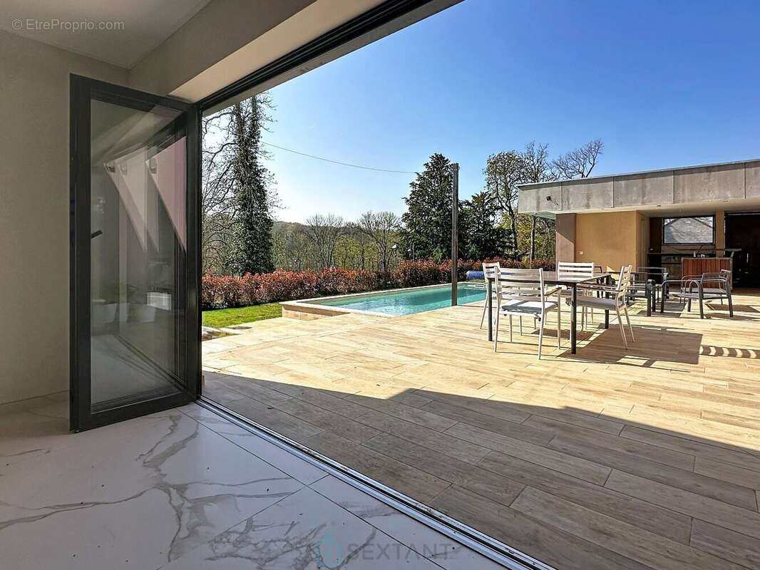 Maison à FONTAINEBLEAU