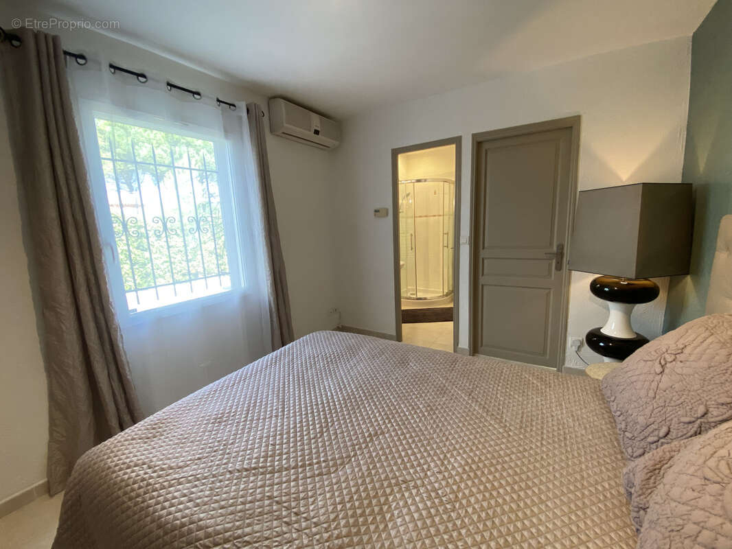 Maison à LA MOTTE