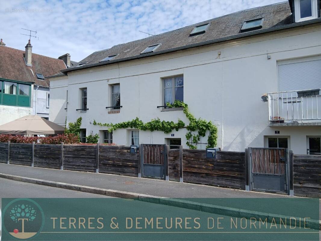 Maison à PONT-L'EVEQUE