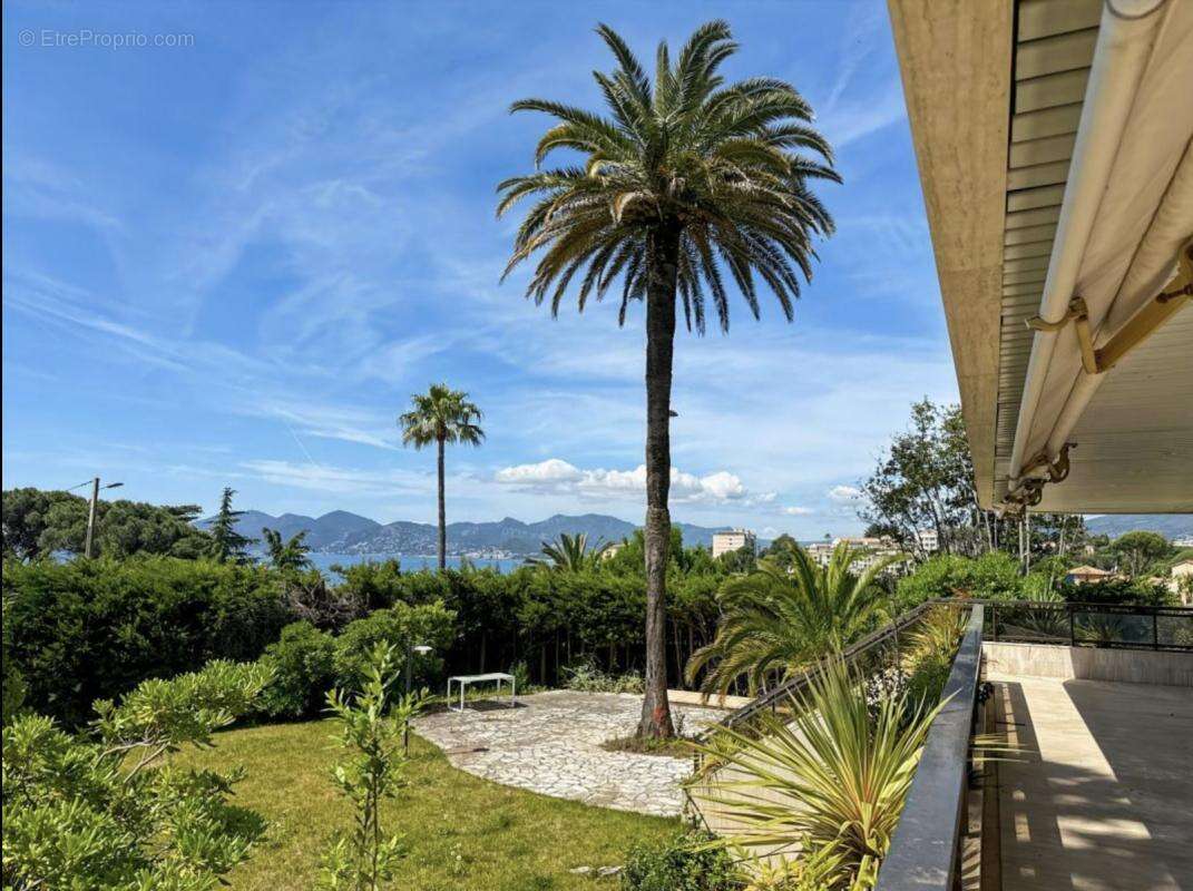 Appartement à CANNES
