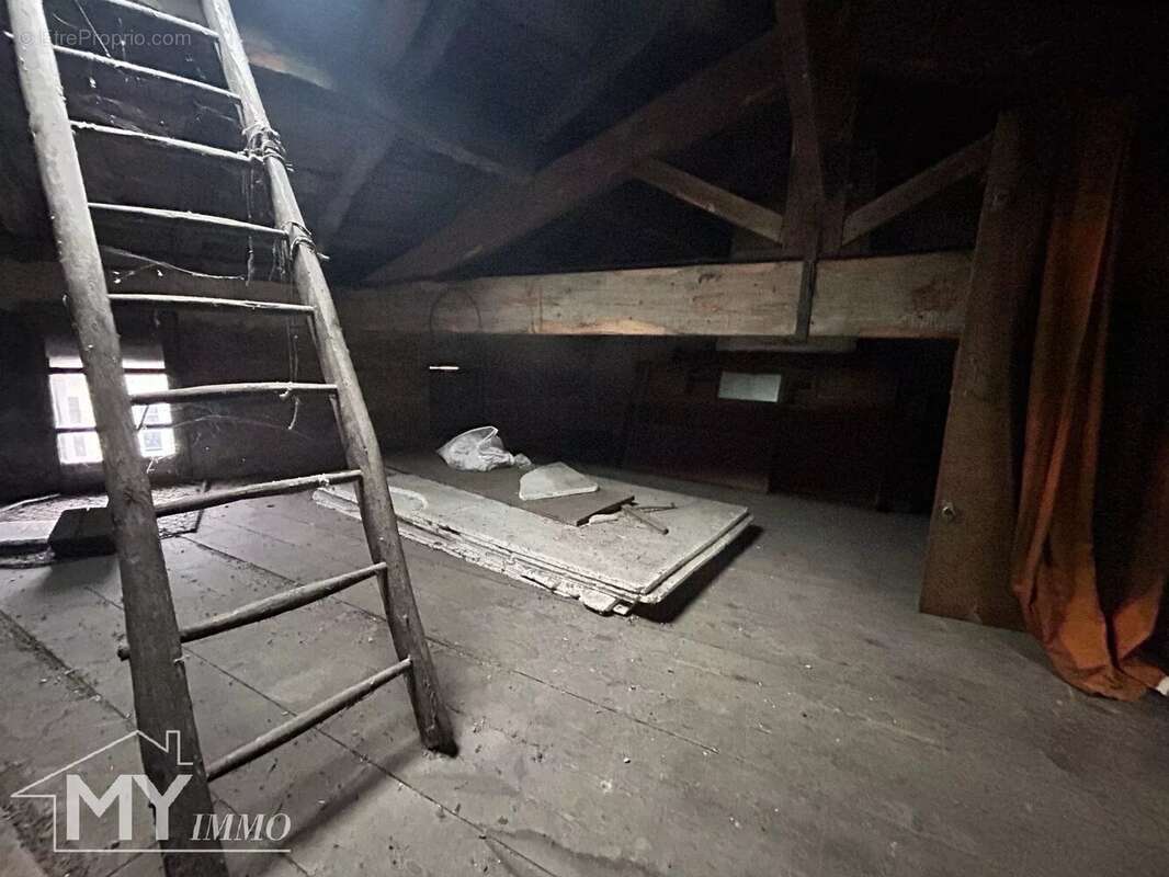 Appartement à CASTILLON-LA-BATAILLE