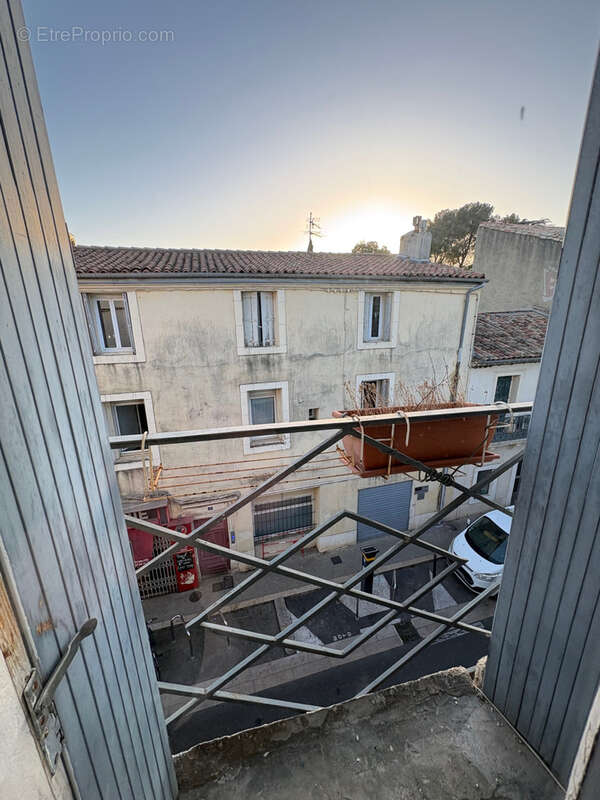 Studio rénové, meublé et libre   fort potentiel locatif Boutonnet - photo 2