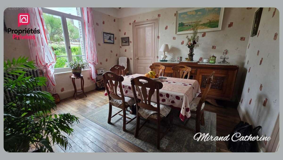 Maison à SAINTE-SAVINE