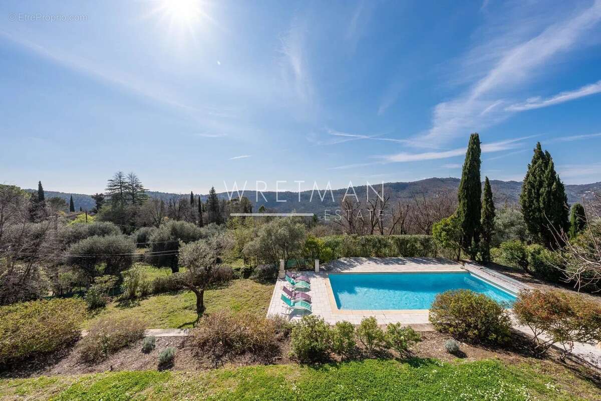 Maison à TOURRETTES-SUR-LOUP