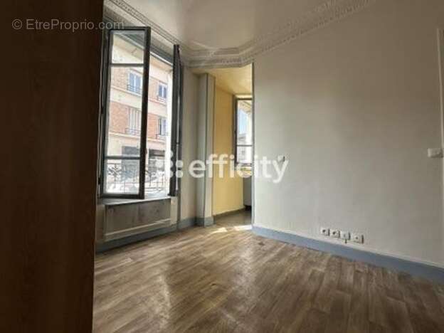 Appartement à GENNEVILLIERS