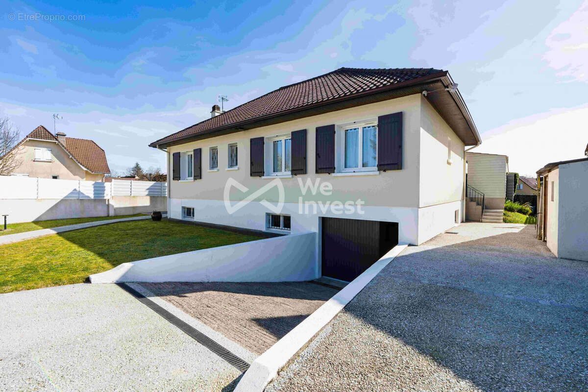 Maison à LONS