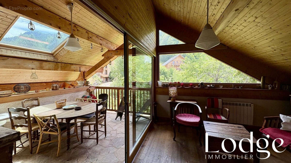 Maison 140 m² à Puy-Saint-Vincent  - photo 7