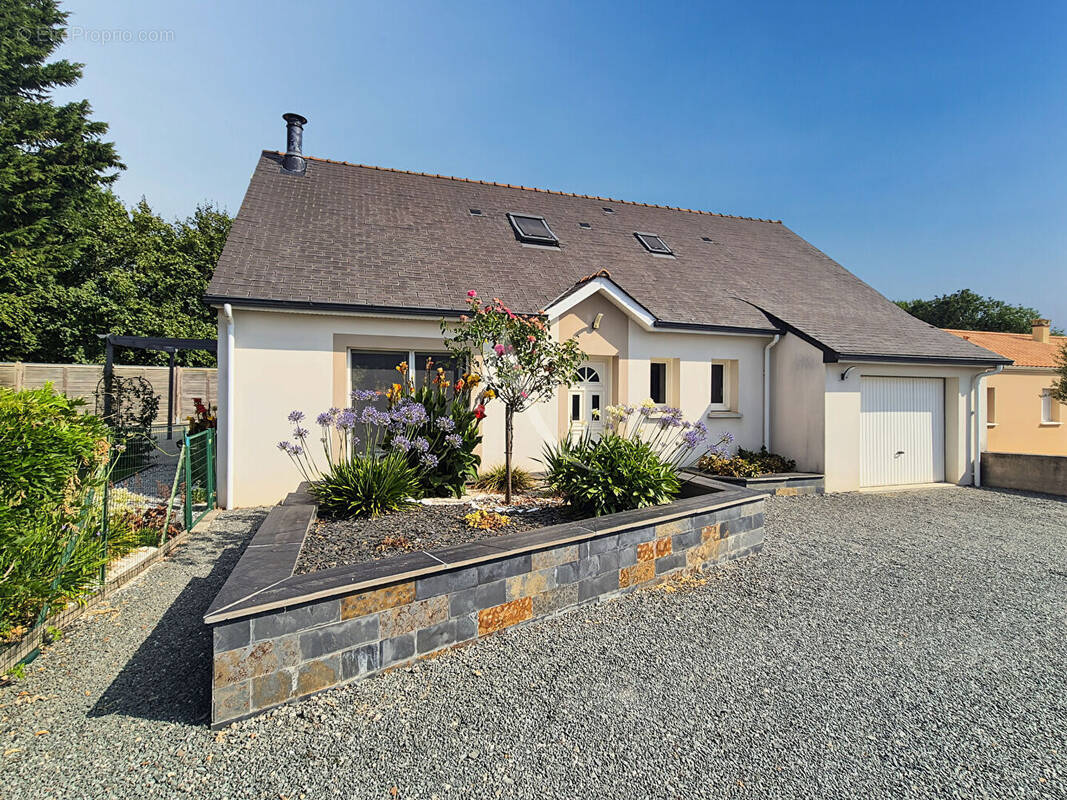 Maison à LA JUMELLIERE