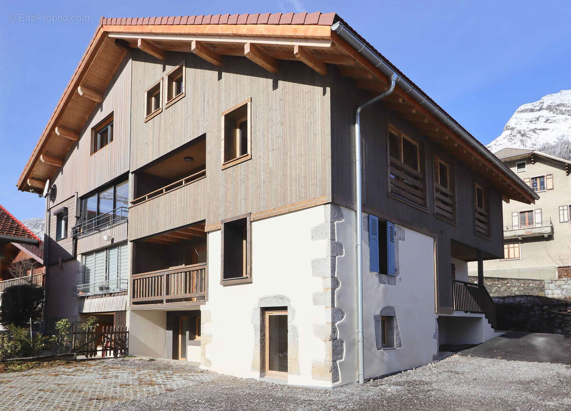 Appartement à LES VILLARDS-SUR-THONES