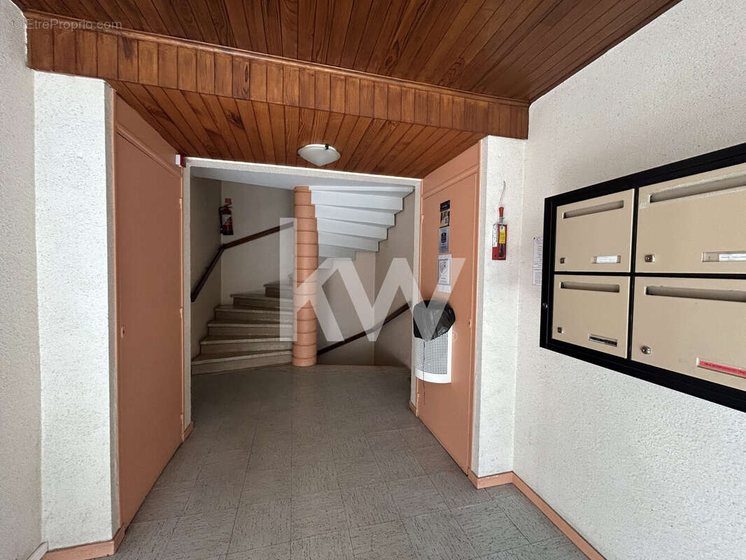 Appartement à SAINT-JEAN-DE-LA-RUELLE