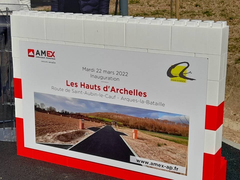 Terrain à ARQUES-LA-BATAILLE