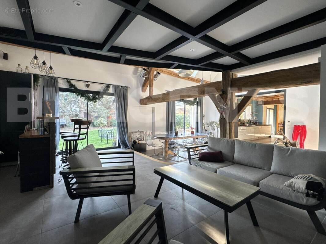 image00016 - Maison à VOULANGIS