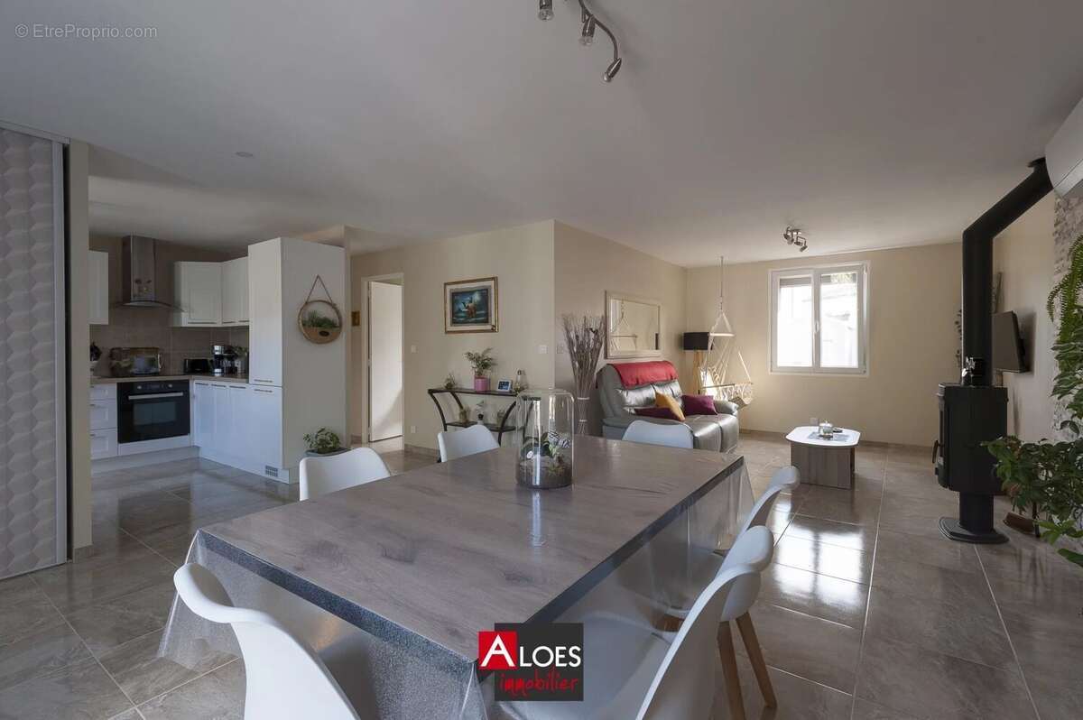 Maison Aigues-Mortes 4 pièces avec garage de plain-pied - photo 3