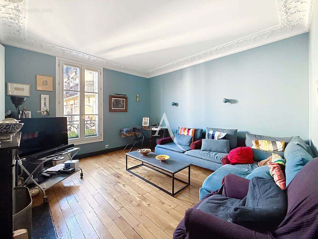 Appartement à PARIS-19E