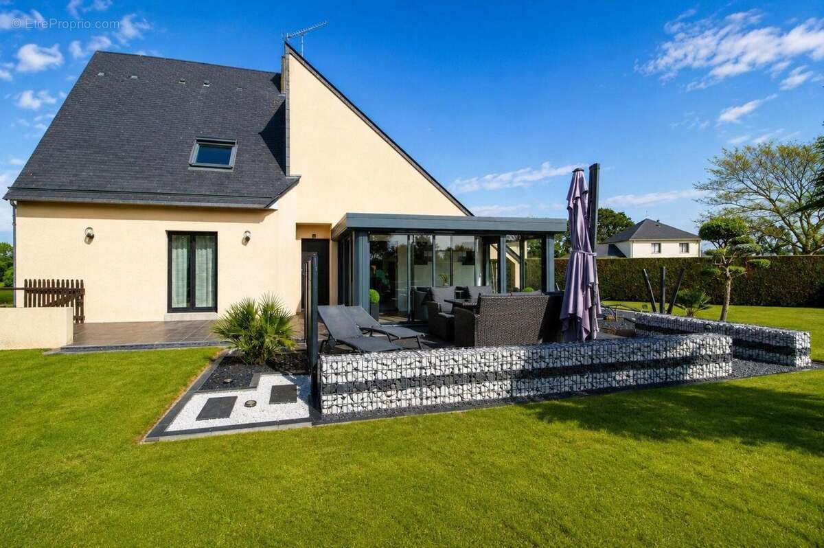 Maison 144 m² à Poilley  - photo 2