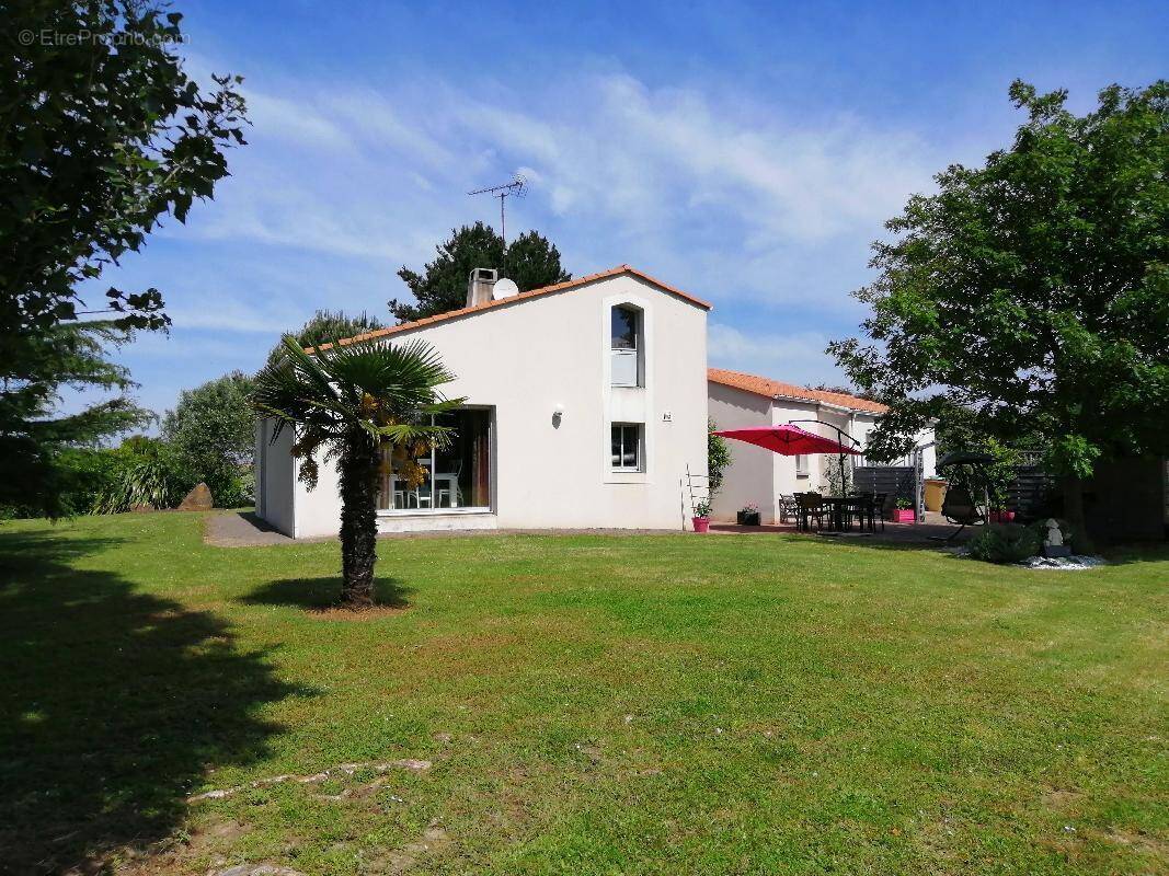 Maison à LONGEVILLE-SUR-MER