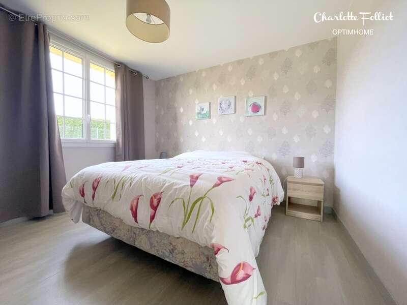 Maison à SAINT-LORMEL