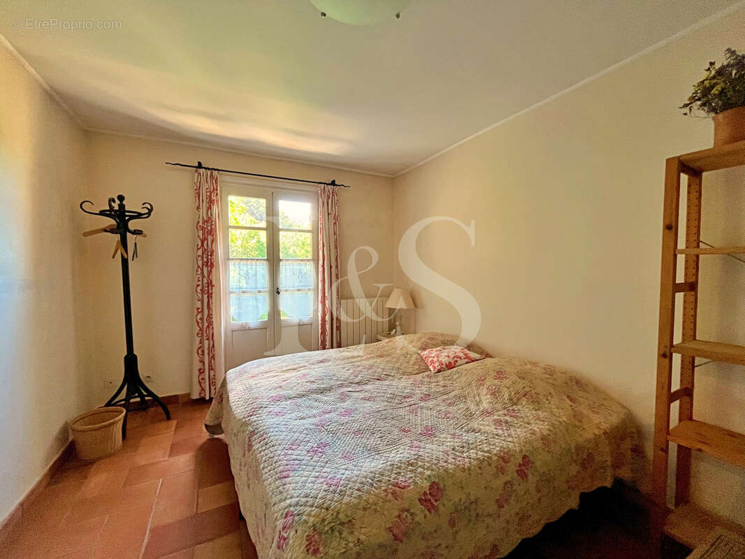 Maison à VAISON-LA-ROMAINE