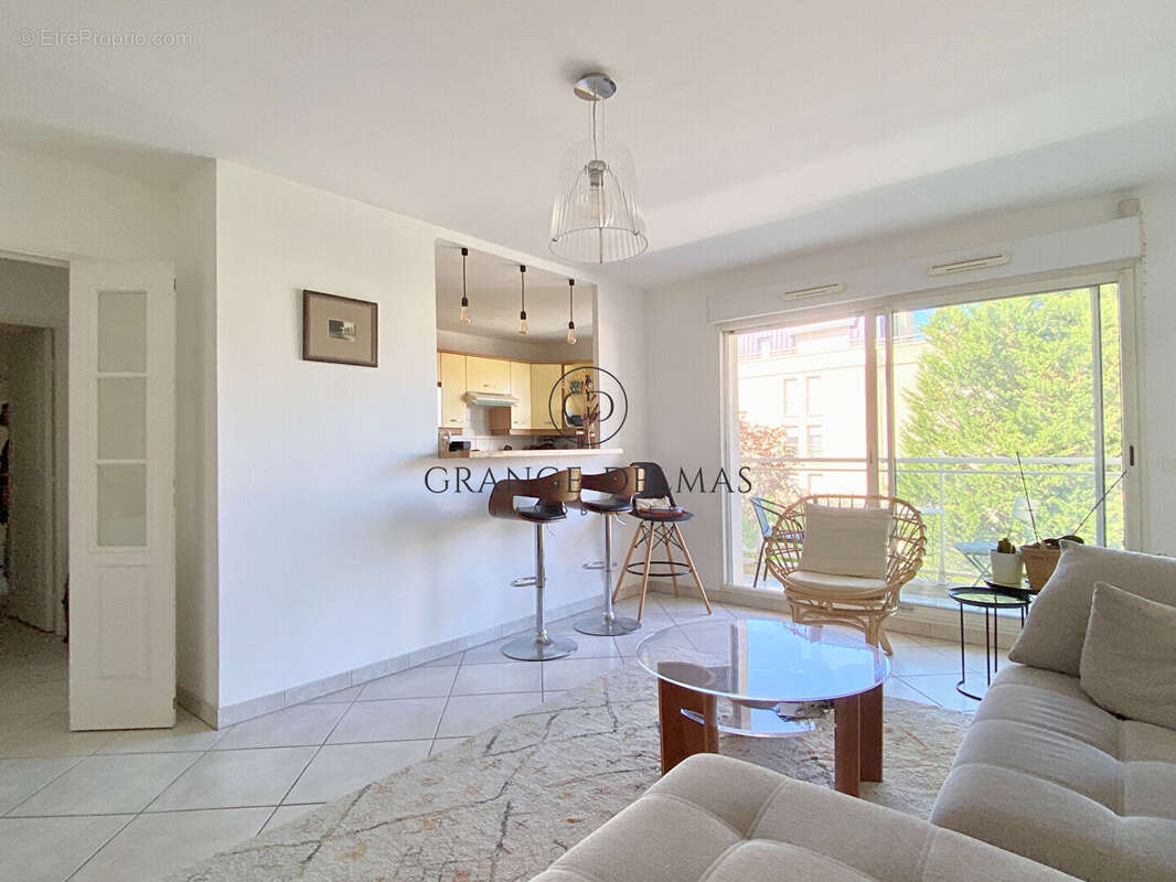 Appartement avec terrasse, ascenseur et garage - CROIX BLANCHE - photo 4