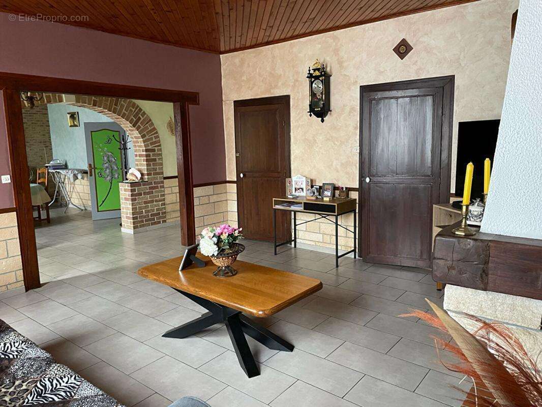 Maison à PECQUENCOURT