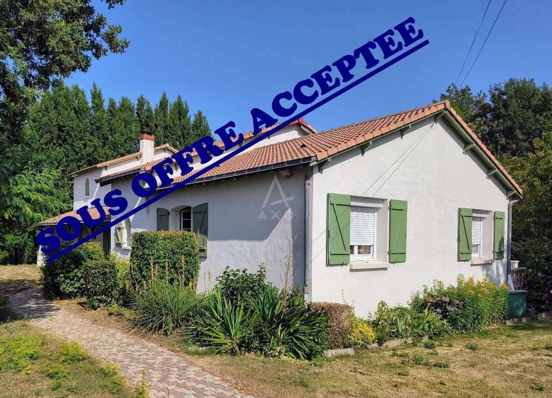 Maison à SAINT-QUENTIN-EN-MAUGES