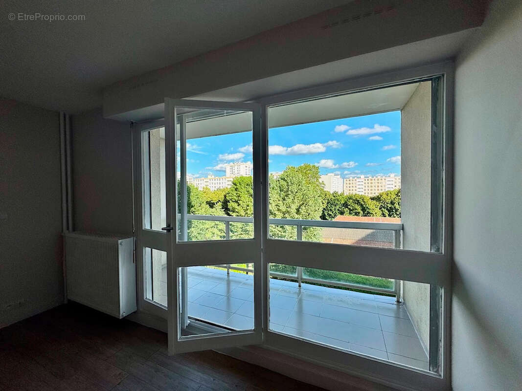 Appartement à IVRY-SUR-SEINE