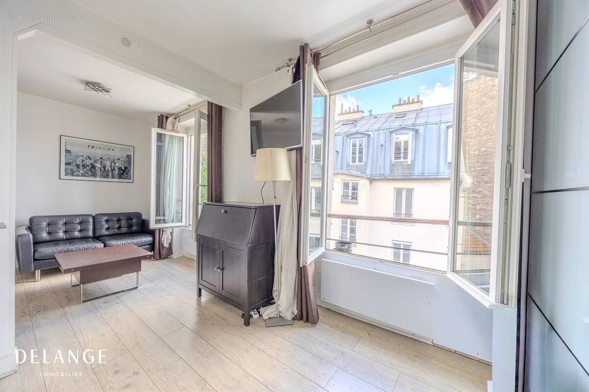 Appartement à PARIS-12E