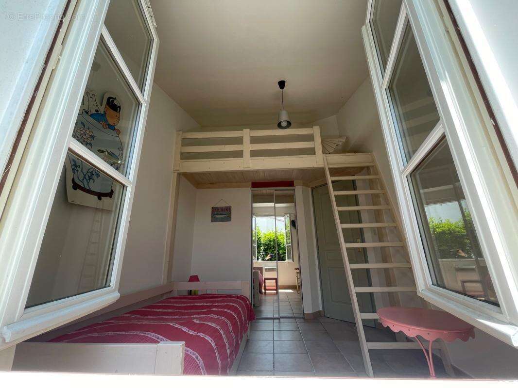 Maison de plain-pied – 83 m² avec dépendance – Terrasse & Jardin – Le Bois-Plage-en-Ré - photo 9
