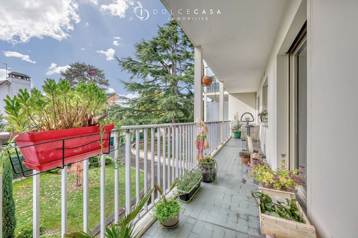 Appartement à SAINT-MAUR-DES-FOSSES