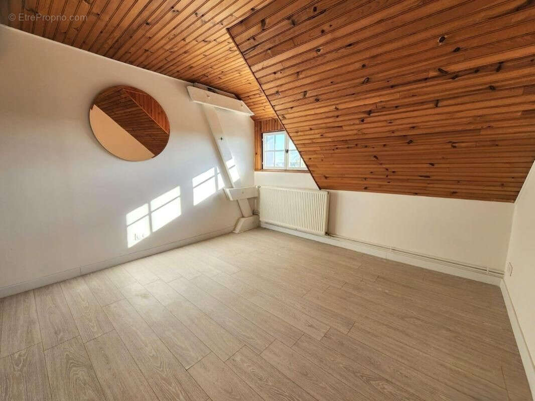 Maison 194m2 hab. - 6 chambres - garage - terrain - photo 11