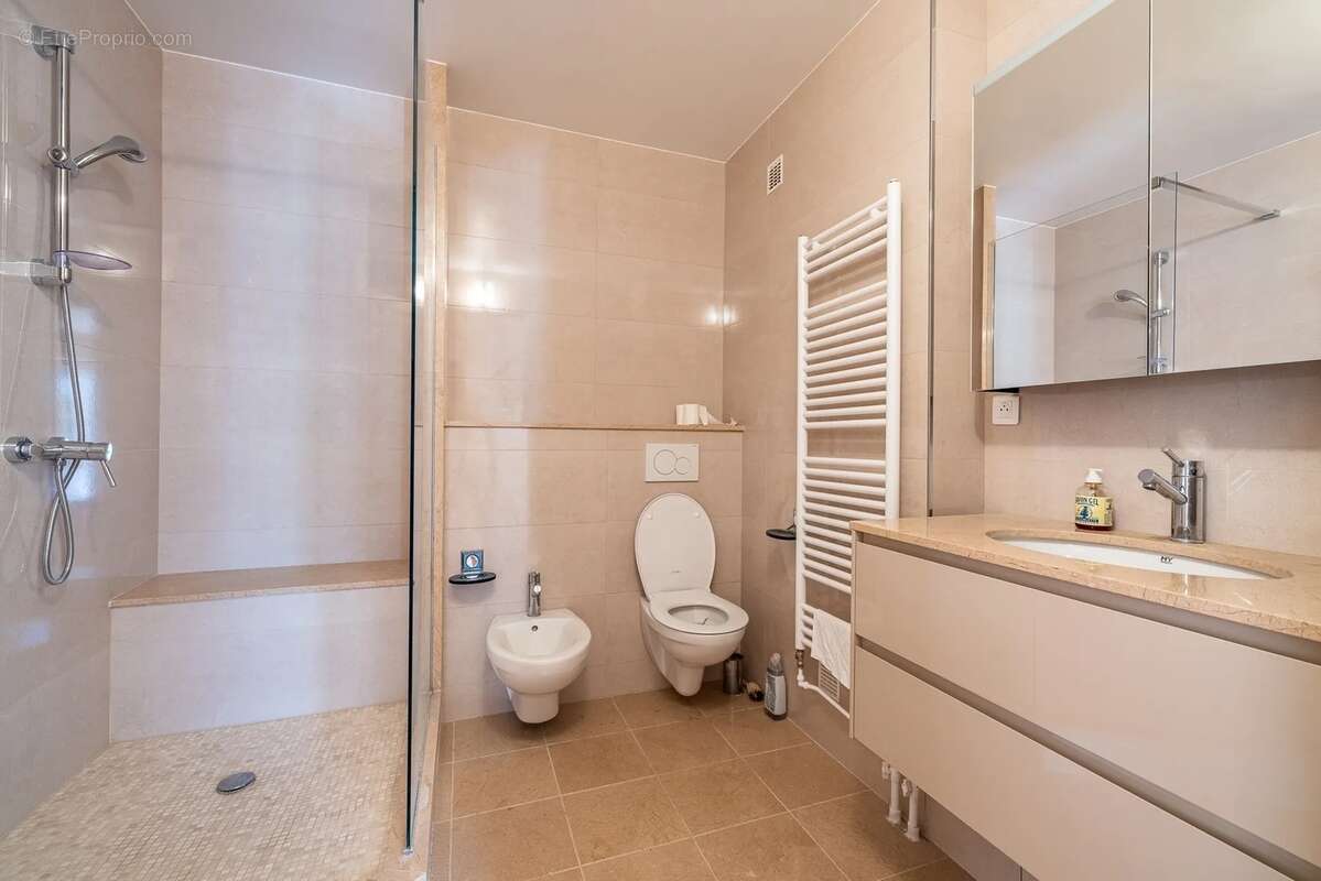 Appartement à vendre 3 pièces VERSAILLES (78) - photo 2