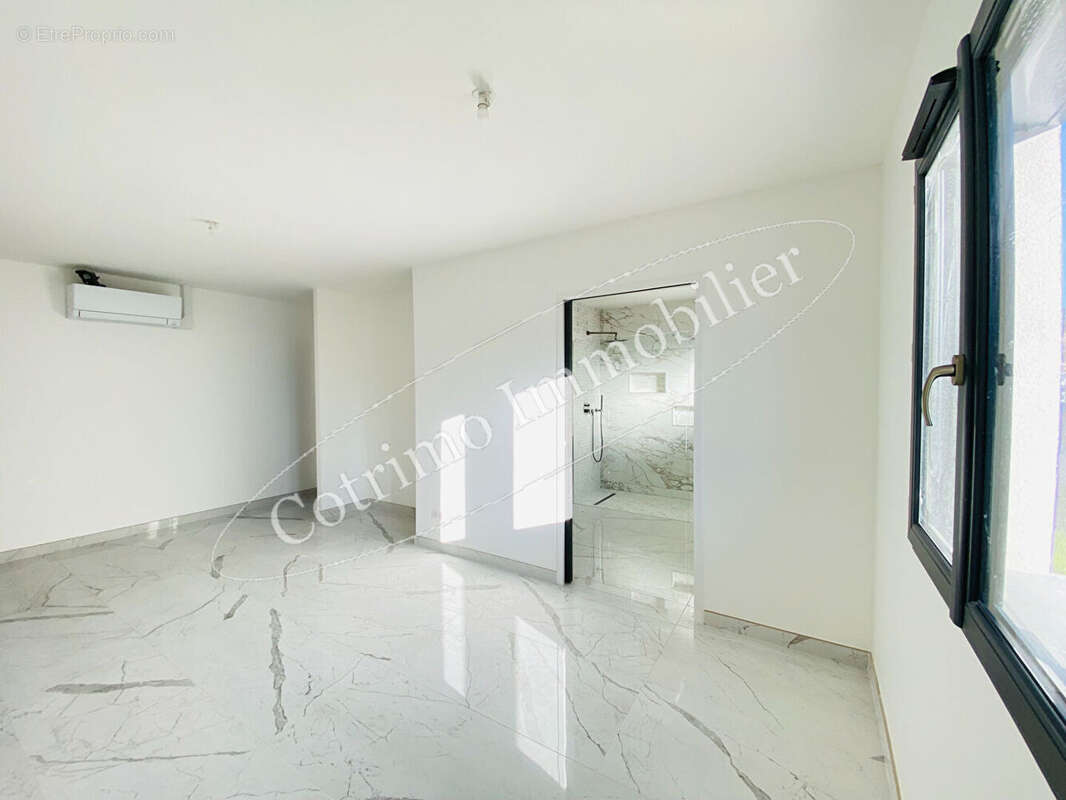 Maison à SAINT-PRIEST