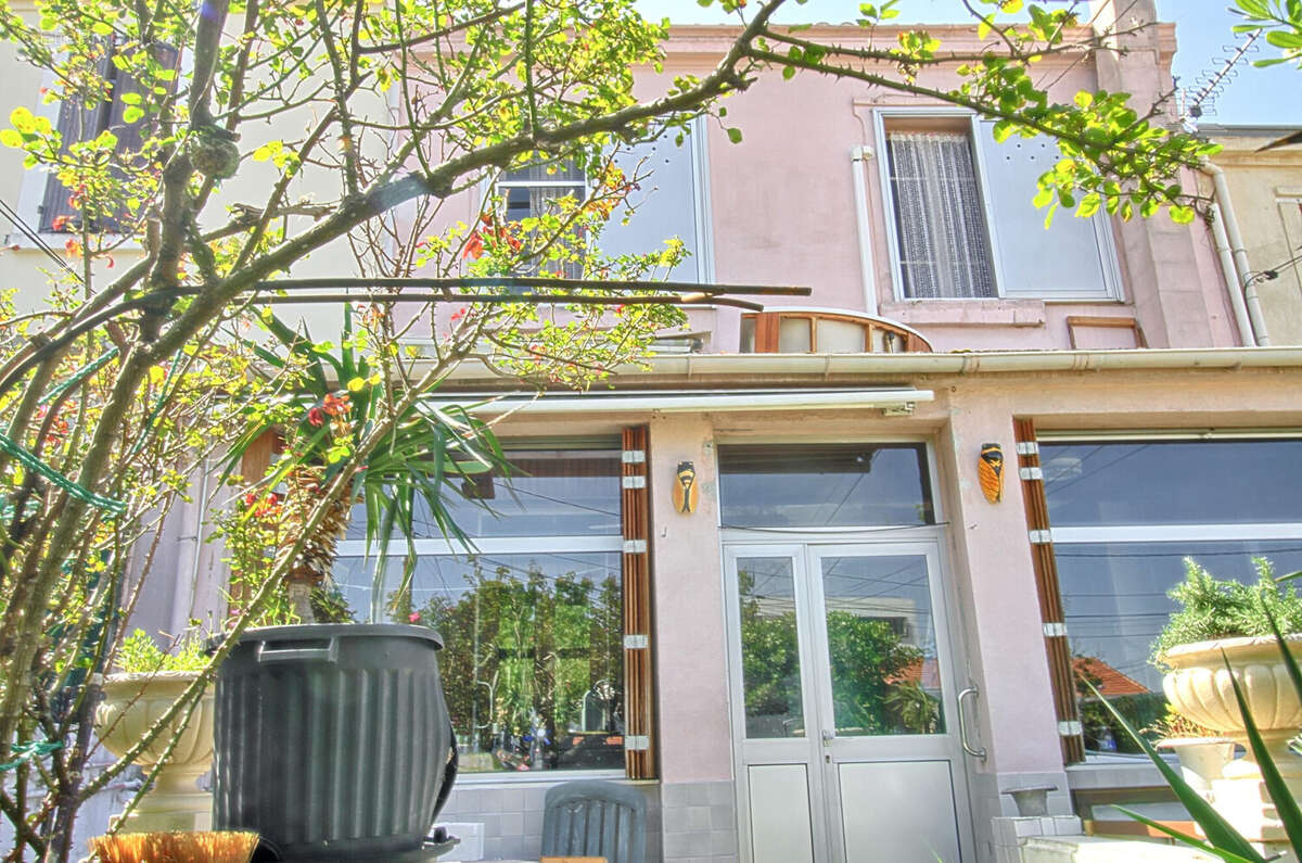 Maison 85 m² à Marseille-12e  - photo 2