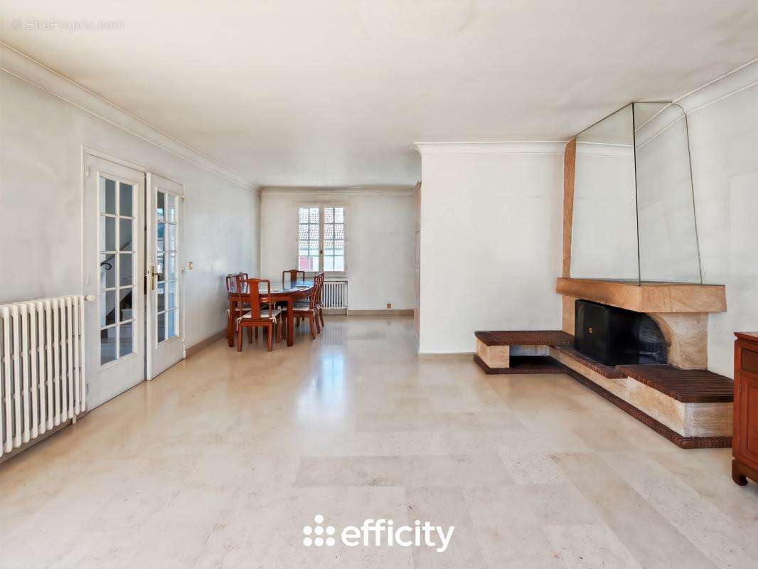 Maison à EMERAINVILLE