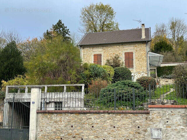 Photo 2 - Maison à COULOMMIERS